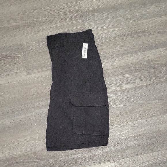 Cargo Shorts Black - Picture 2 of 4